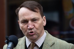 Poseł PiS o słowach Sikorskiego: 'Zestrzelić'? Skrajnie idiotyczna wypowiedź...