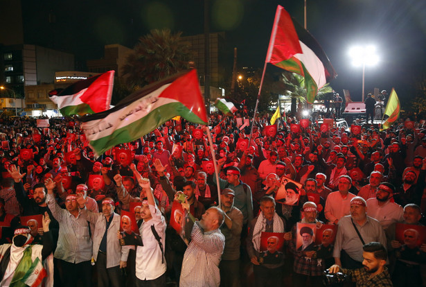 Irańscy zwolennicy Hezbollahu świętują atak Hamasu na Izrael