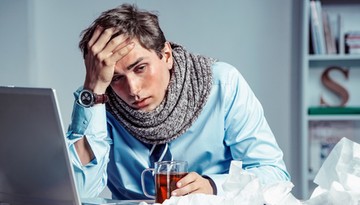 Kiedy można zwolnić pracownika przebywającego na zwolnieniu lekarskim?