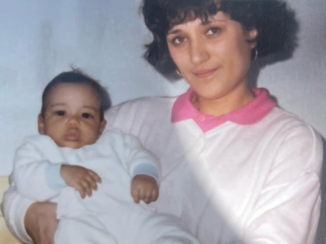 Roditelji ga kao bebu ostavili u sirotištu, on sa 24 postao milioner i modni mag