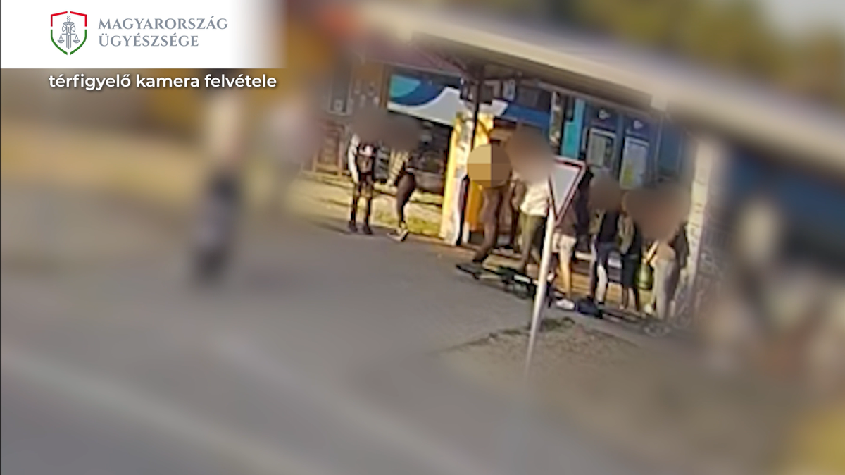 Döbbenetes jelenetek Pilisen: vascsővel rontott a fia haragosára egy felbőszült férfi, az életét féltve menekült a megtámadott fiú – videó