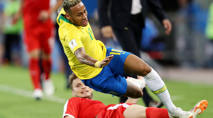 Neymar ellen sokszor 
szabálytalankodnak... /Fotó: GettyImages
