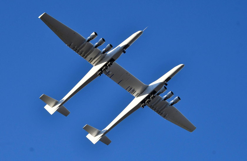 M7ADNK Stratolaunch