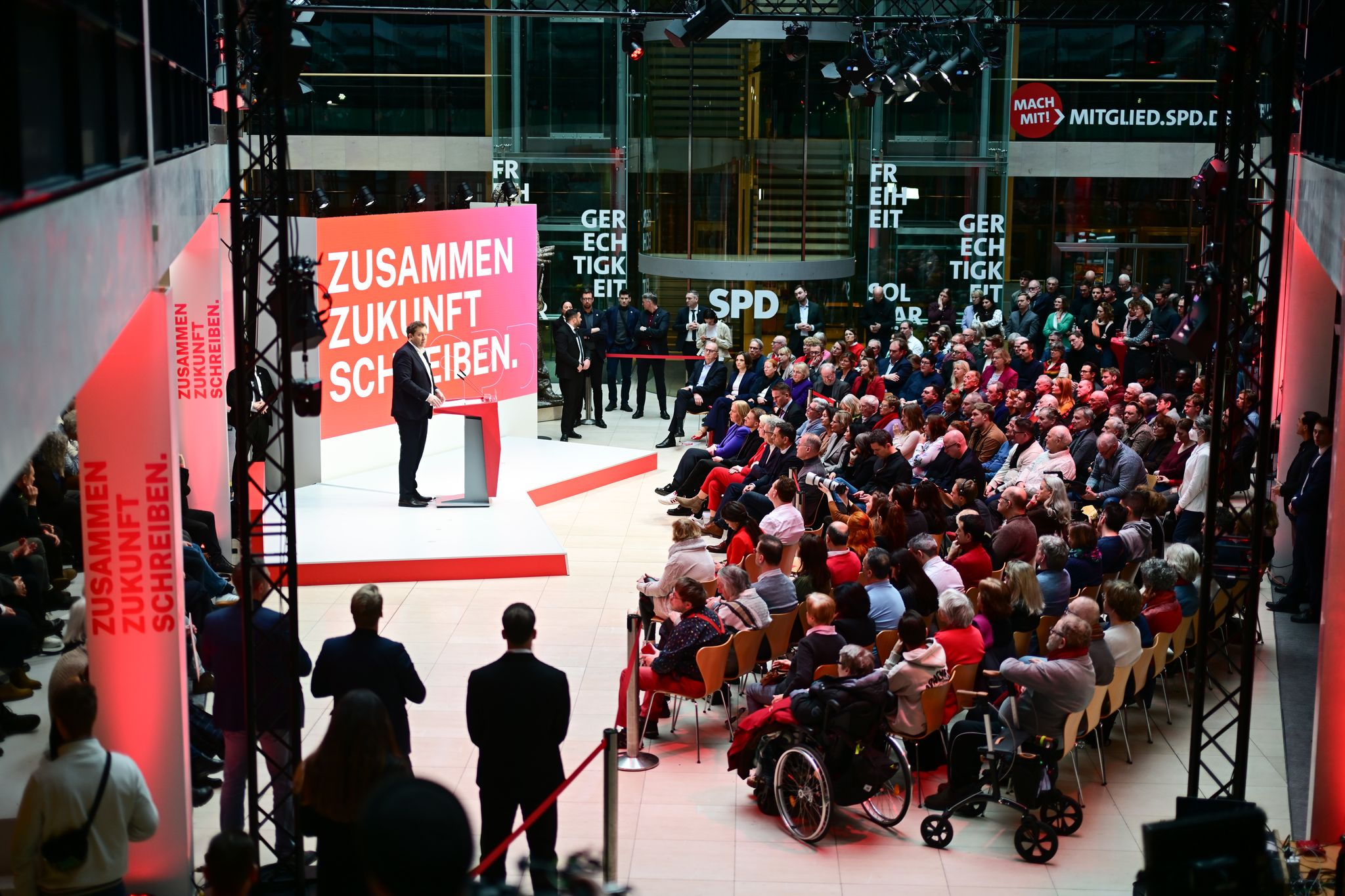 Fast 20 Jahre nach letztem Programm startet SPD Prozess für radikalen Aufbruch