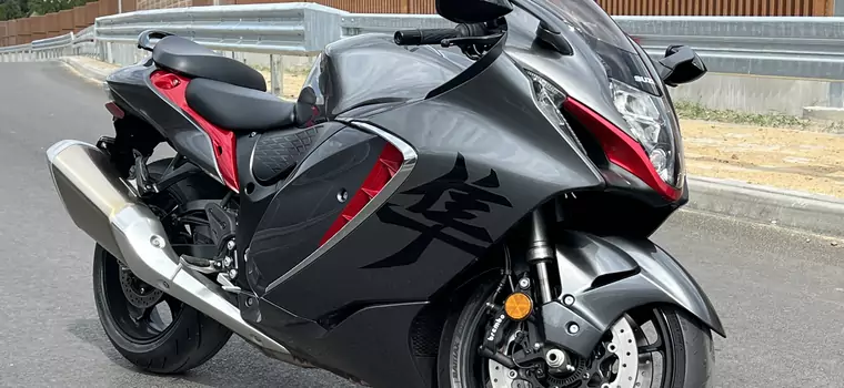 Czy Suzuki Hayabusa stanie się ostatnim samurajem? Oby nie, bo gwarantuje prawdziwą frajdę z jazdy