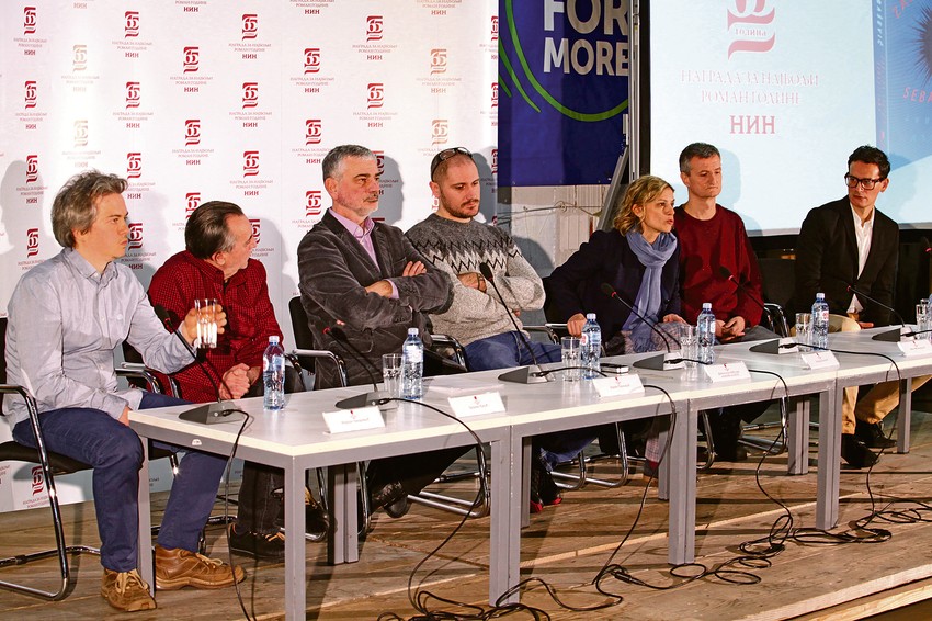 Marjan Čakarević, Branko Kukić, Zoran Paunović, Vladimir Tabašević, Tamara Krstić, Ivan Milenković i Dragan Jovićević  u "Dorćol platzu"
