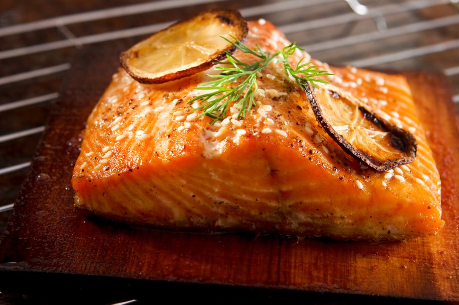 8:30 p.m. 500gr salmon + 500gr sweet potatoes