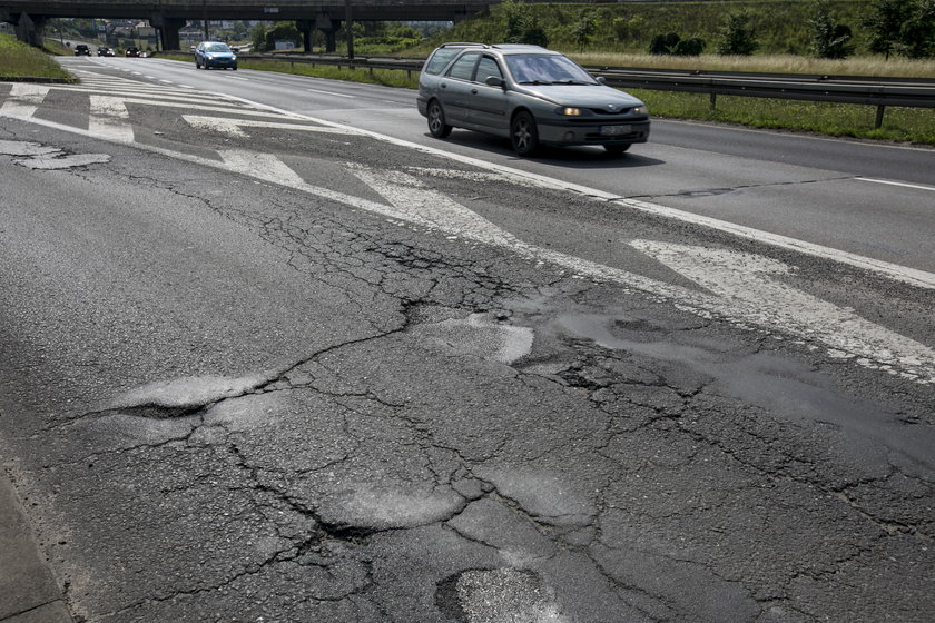 Sosonowiec. Nie ma pieniędzy na przebudowę i remont DK-94 