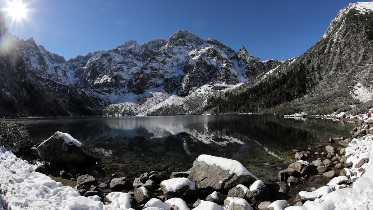 Jesienno-zimowy poranek nad Morskim Okiem