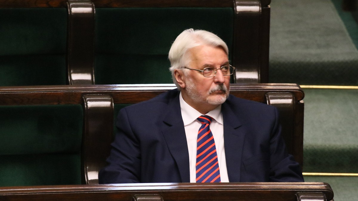 Fidesz opuszcza EPP. Waszczykowski: powinniśmy przyjąć Orbana do naszej frakcji