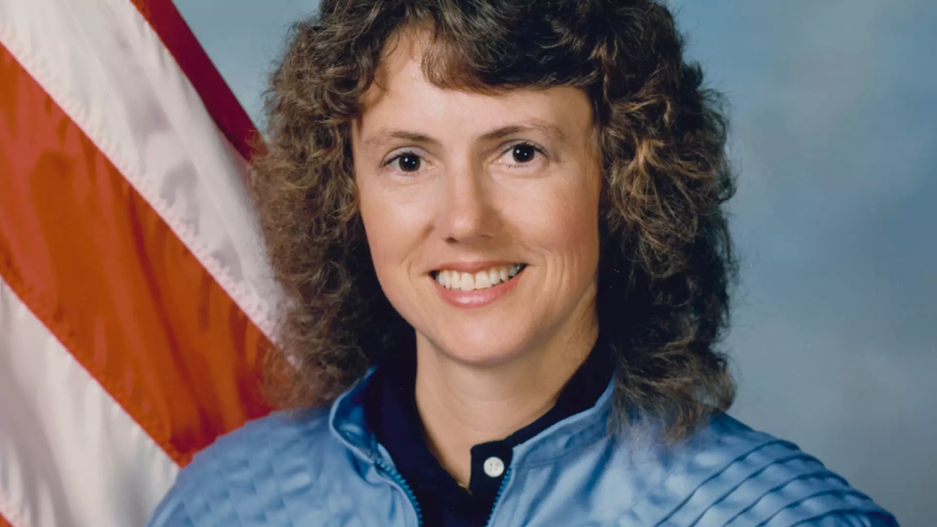 Miała być pierwszą nauczycielką w kosmosie. Zginęła tragiczną śmiercią. Historia Christy McAuliffe