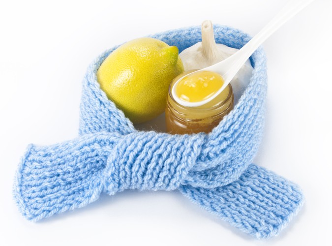 Miód z cytryną na przeziębienie i grypę