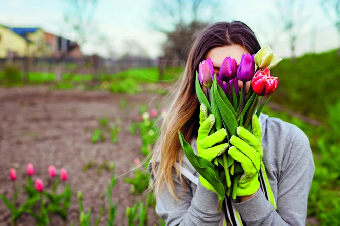 Zima ne posustaje ali je vreme da se pripremimo za prve baštovanske akcije