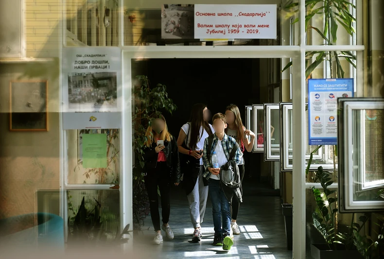 Beogradski đaci posle polaganja kombinovanog testa