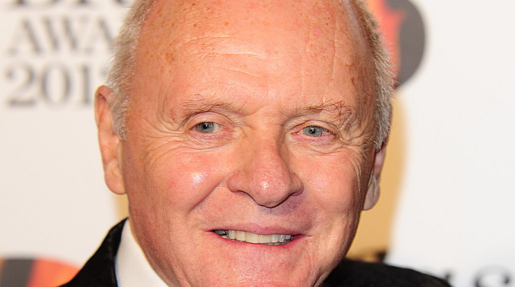 Anthony Hopkins megkapta a koronavírus elleni védőoltást /Fotó: Northfoto