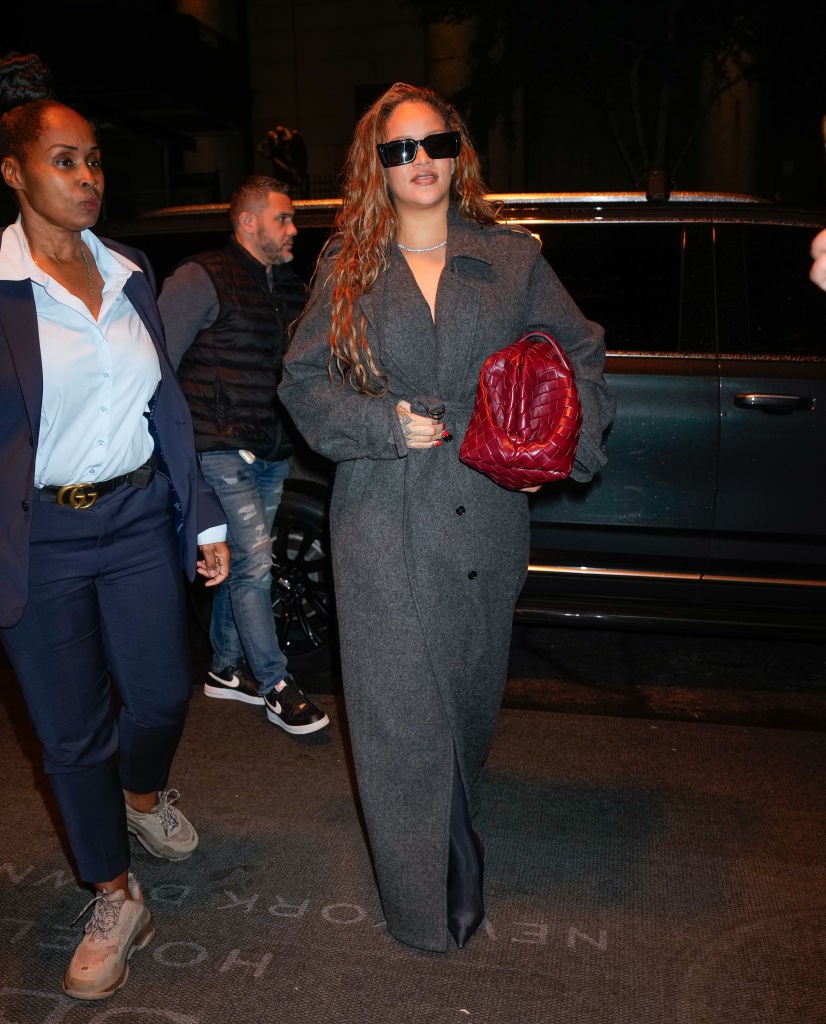 Rihanna csodálatosan nézett ki a New York-i éjszakában