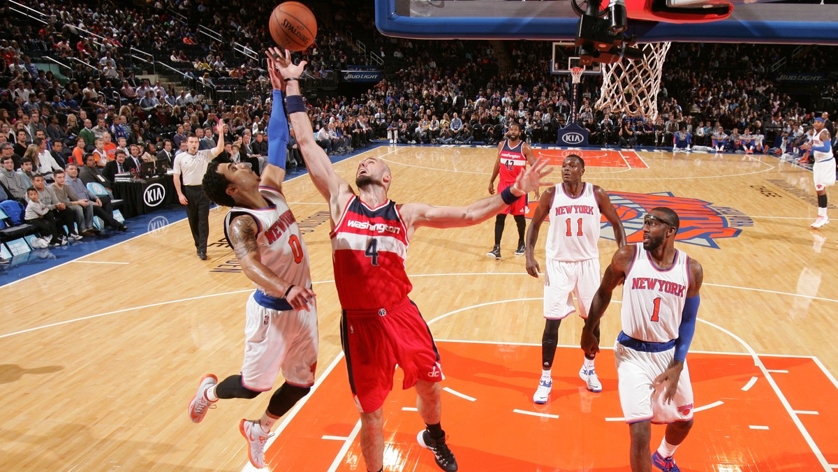 Washington Wizards przegrali z New York Knicks 100:103 w ostatnim sparingu przed startem rozgrywek NBA. Marcin Gortat pokazał się z dobrej strony w obronie, ale nie pomógł w ofensywie.