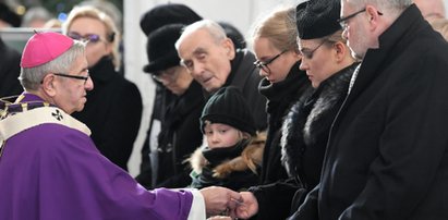 Papież Franciszek przekazał różańce dla rodziny Adamowicza