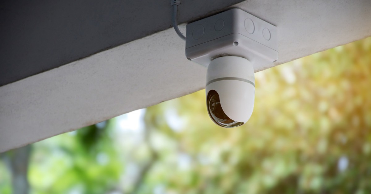 Koniec z monitoringiem wokół domu? Decyzja Prezesa UODO nie pozostawia wątpliwości