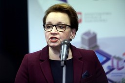 Zalewska: Uczniowie na reformie edukacji tylko zyskają