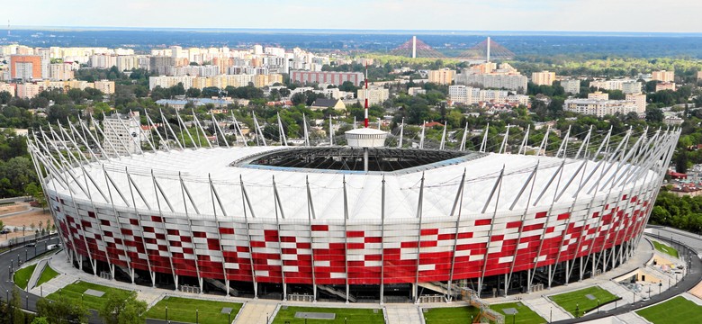 Euro 2012: pociągiem, autobusem, samolotem, samochodem. Jak dotrzeć do Warszawy?