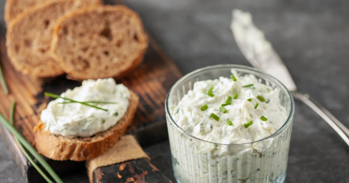 Przebojowa pasta benedyktynka do kanapek na śniadanie. Lepsza niż tradycyjny twarożek
