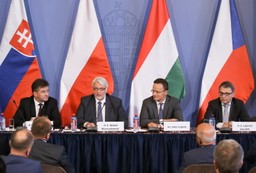 Waszczykowski: Głos V4 w dyskusji o przyszłości UE musi być silny