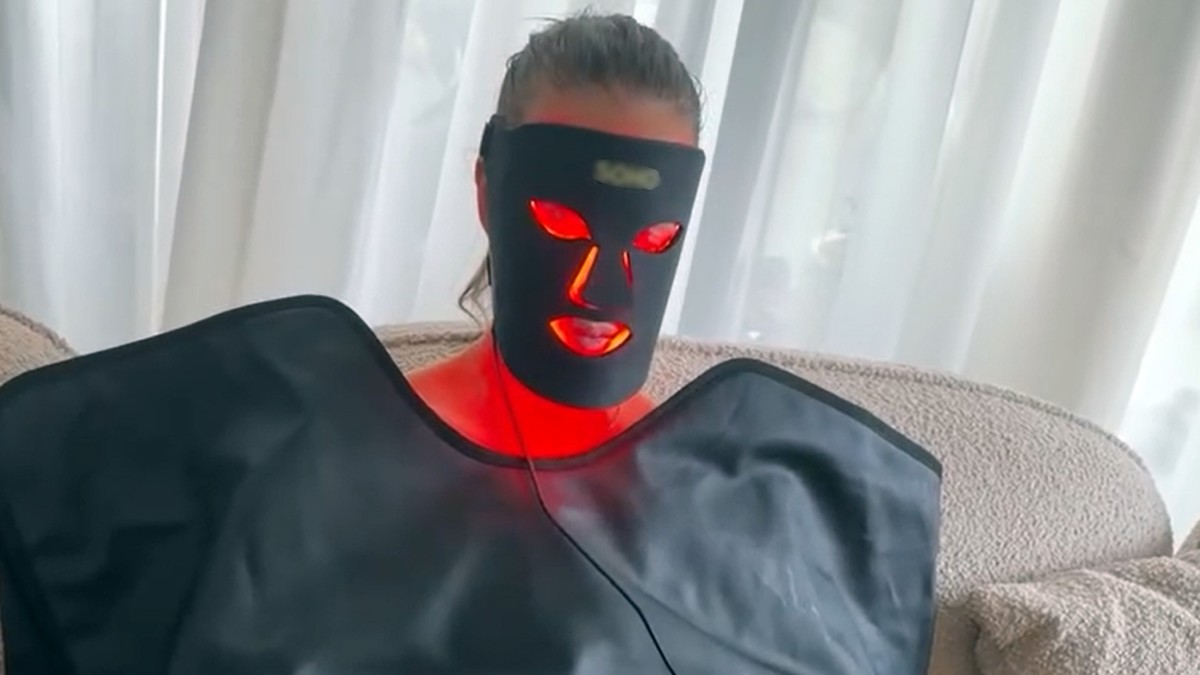 BOGATA SRPKINJA ŠOKIRALA SCENOM IZ KUĆE! Pokazala kako se podmlađuje, a prizor kao iz naučnofantastičnog filma: 