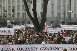 Litewska gazeta zachwyca się jednością Polaków