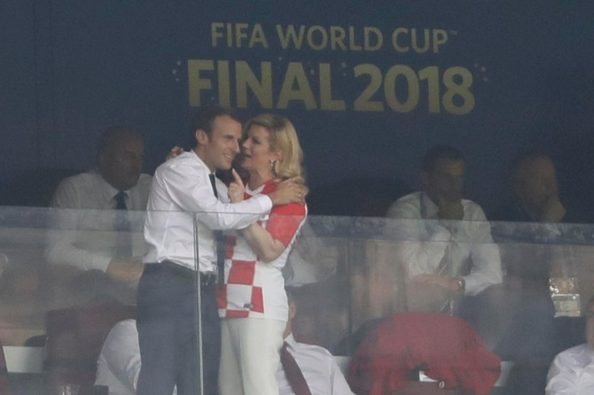 Blizak susret Kolinde Grabar Kitanović i Emanuela Makrona
