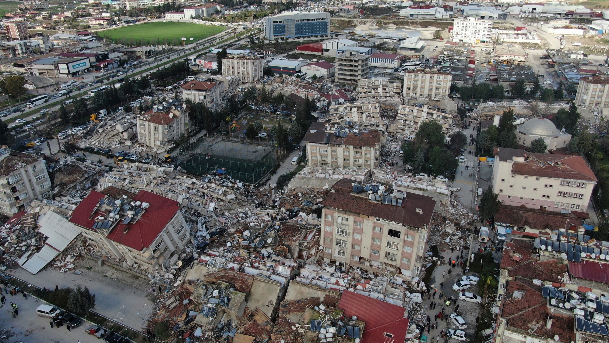 Počet obetí zemetrasenia v Turecku a Sýrii stúpol nad 8300.