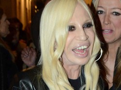 Nie dla wrażliwców: Donatella Versace z bardzo bliska