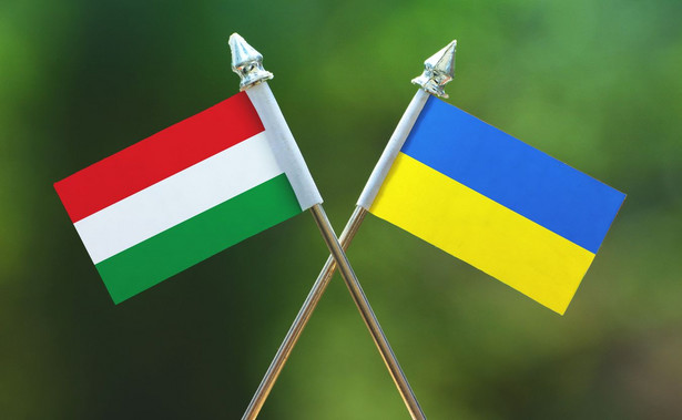 Węgry i Ukraina są jak zapaśnicy. "Dla dobra swoich obywateli" wymieniają dyplomatyczne ciosy