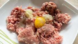 Najlepsze mięso na kotlety mielone? Wychodzą idealne, już nigdy nie zrobicie ich inaczej