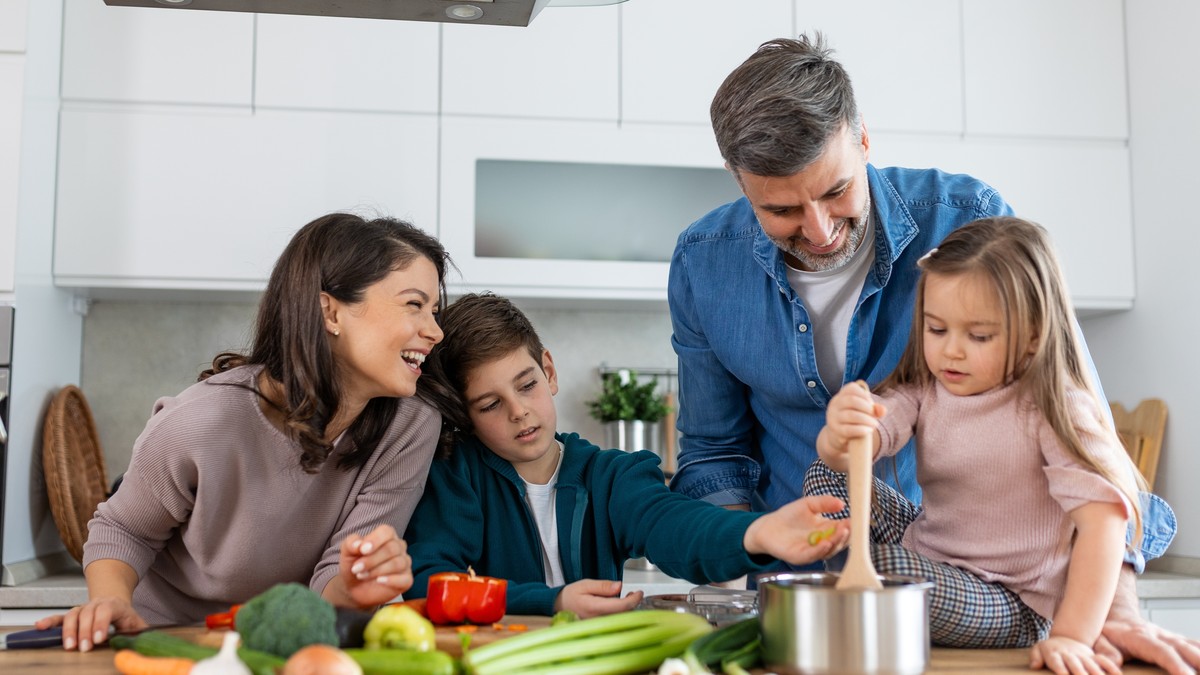 Gastroenterolog sa Harvarda predlaže 3 recepta za večeru koja spremam svojoj porodici