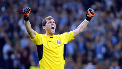 Hivatalos: bejelentette visszavonulását Iker Casillas