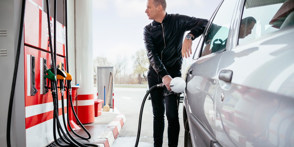 Już nie samochody elektryczne. Nadchodzi syntetyczna benzyna