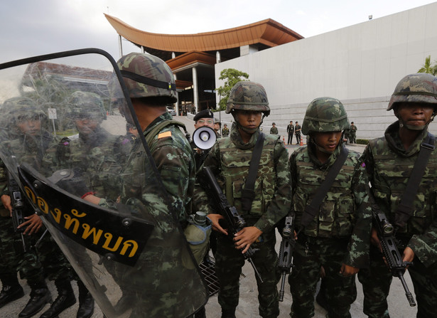 Zamach stanu w Tajlandii. Godzina policyjna w całym kraju