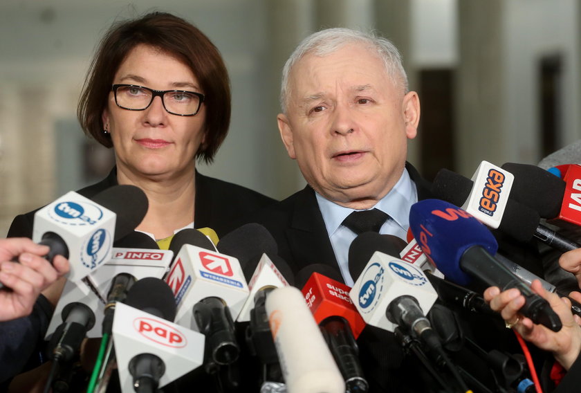 Macron uderza w Kaczyńskiego, MSZ broni szefa PiS