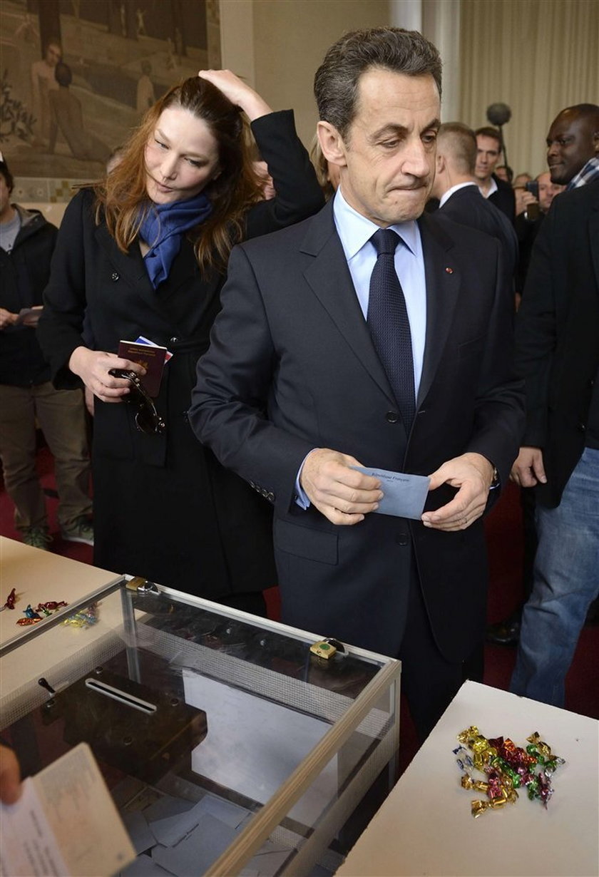 Adieu Sarkozy i Bruni? Bo Francuzi...