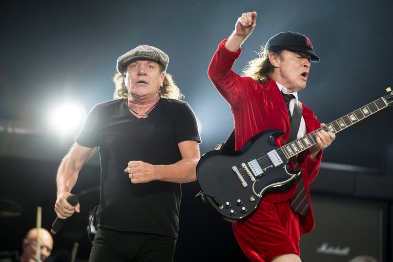 5 maja wystartowała europejska część trasy koncertowej "Rock or Bust World Tour". Wcześniej dali fenomenalny koncert na amerykańskim festiwalu Coachella. Z dotychczasowych niemal trzydziestu występów AC/DC wyprzedali... wszystkie! Nie inaczej jest z sobotnim, w Warszawie.