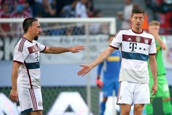 Magiczny gol Roberta Lewandowskiego w sparingu Bayernu. WIDEO
