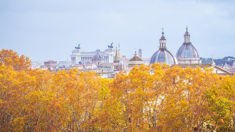 Jesienny widok na Rzym z Zamku św. Anioła