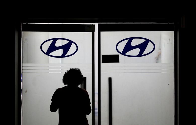 <b>8. Hyundai Motor - 87 miejsce w rankingu</b> 
<br>
<br>
Hyundai Motor Company to południowokoreański koncern należący do grupy Hyundai Kia Automotive Group. W latach 2000-2004 przedsiębiorstwo należało częściowo do DaimlerChrysler. 
<br>
<br>
W skład koncernu wchodzi również malezyjski Inokom Motors.