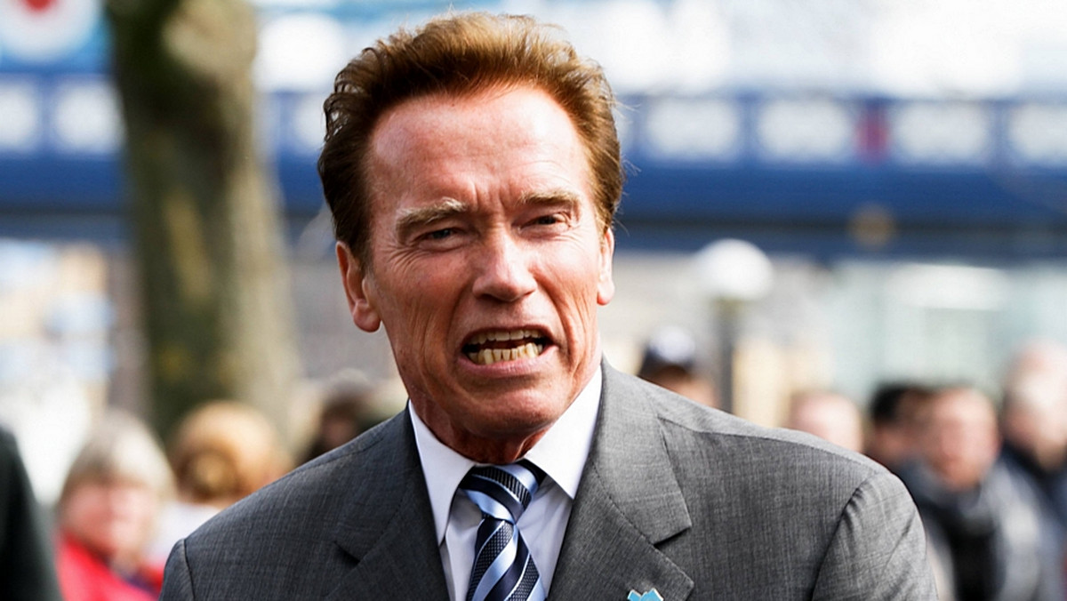 Arnold Schwarzenegger wyciska z siebie siódme poty na planie nowego filmu "The Last Stand". Były gubernator Kalifornii umieścił w sieci zdjęcie ze strużką krwi na czole.