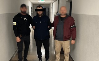 Białorusin zostanie za to wydalony z Polski. Chciał wjechać tirem na podziemny parking