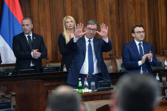 Obradović: U ponedeljak dolazim u Predsedništvo da vidim sporazum, Vučić: Pokazaću vam i naš non-pejper