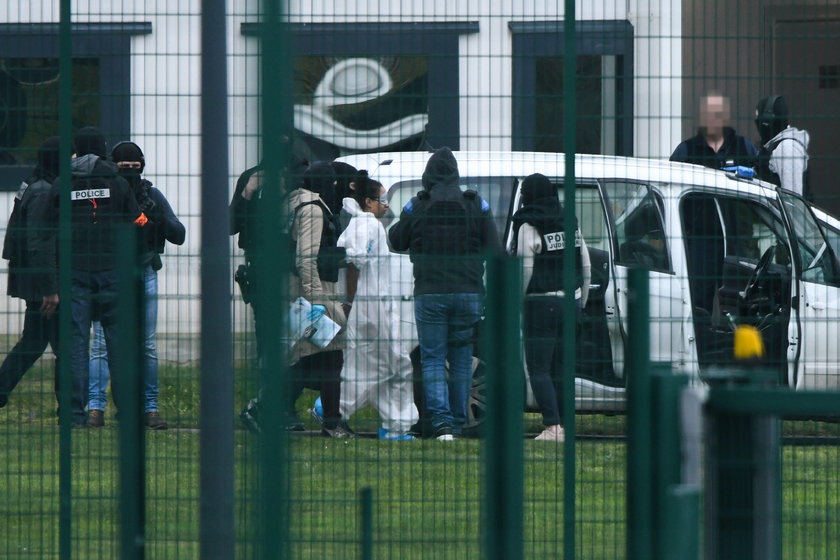 Francja. Napastnik atakował nożem strażników w więzieniu