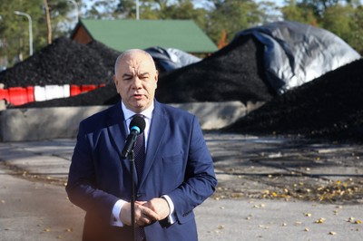 Sasin: Prywatne składy węglowe będą mogły również kupować węgiel po 1500 zł