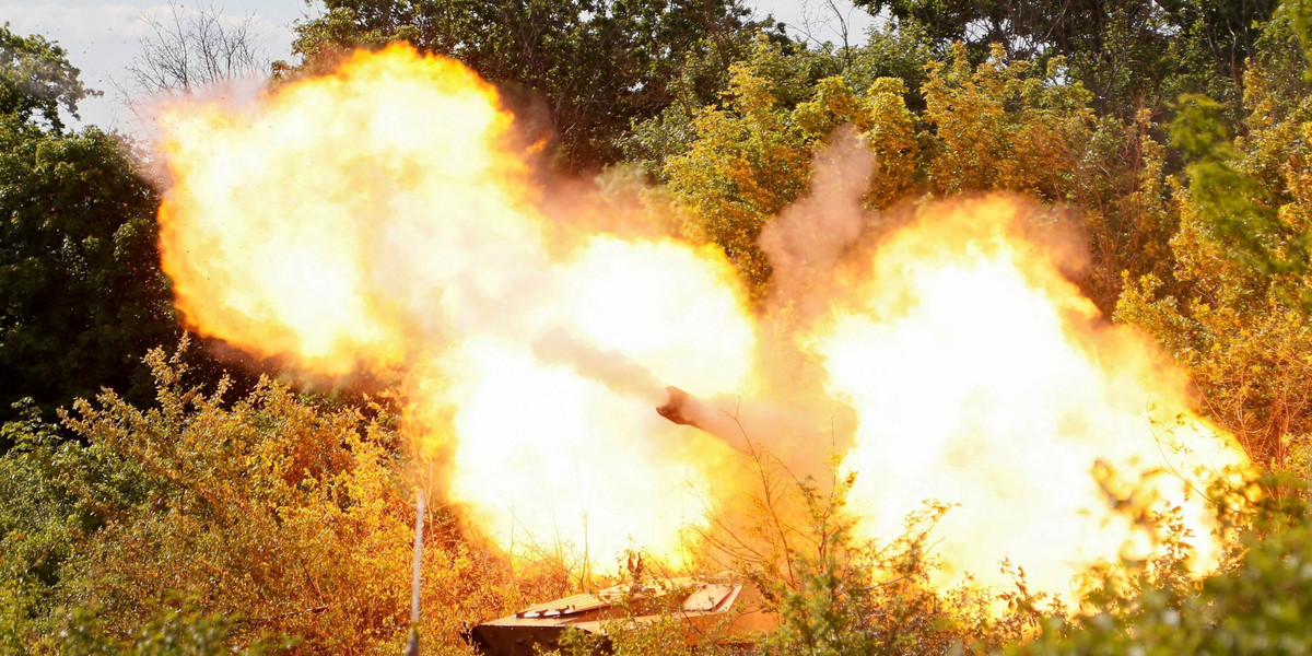 Rosyjska bomba wybuchła nieopodal targowiska w Czarnobaiwce.